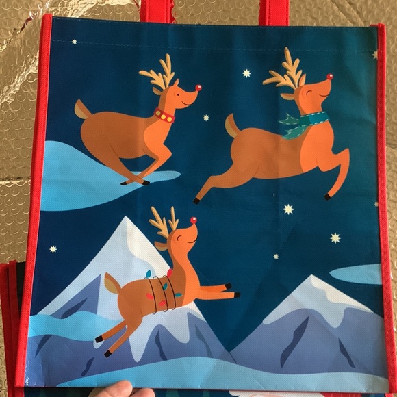 Holiday reusable shopping bags new never used in excellent condition Two bags - Picture 3 of 3